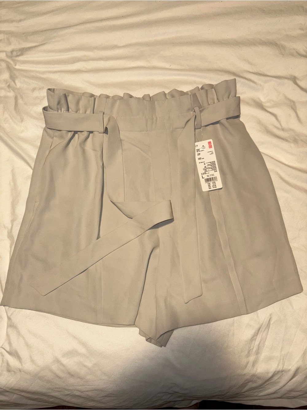 Uniqlo Light Gray/Sage High-Waist Paperbag Shorts with Tie Belted